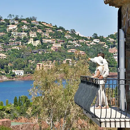 וילה Sasso Forte, Swimming Pool, Jacuzzi And Private Cove Saint-Raphaël